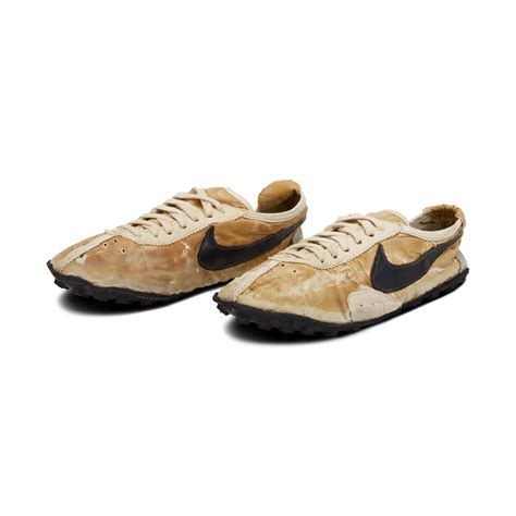 nike waffle moon shoes